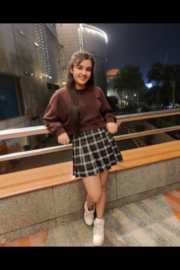 female call girl in East Delhi